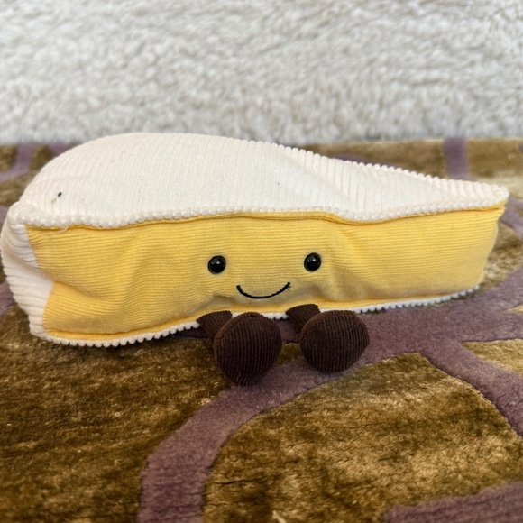 Amuseables Brie - Picture 1 of 2